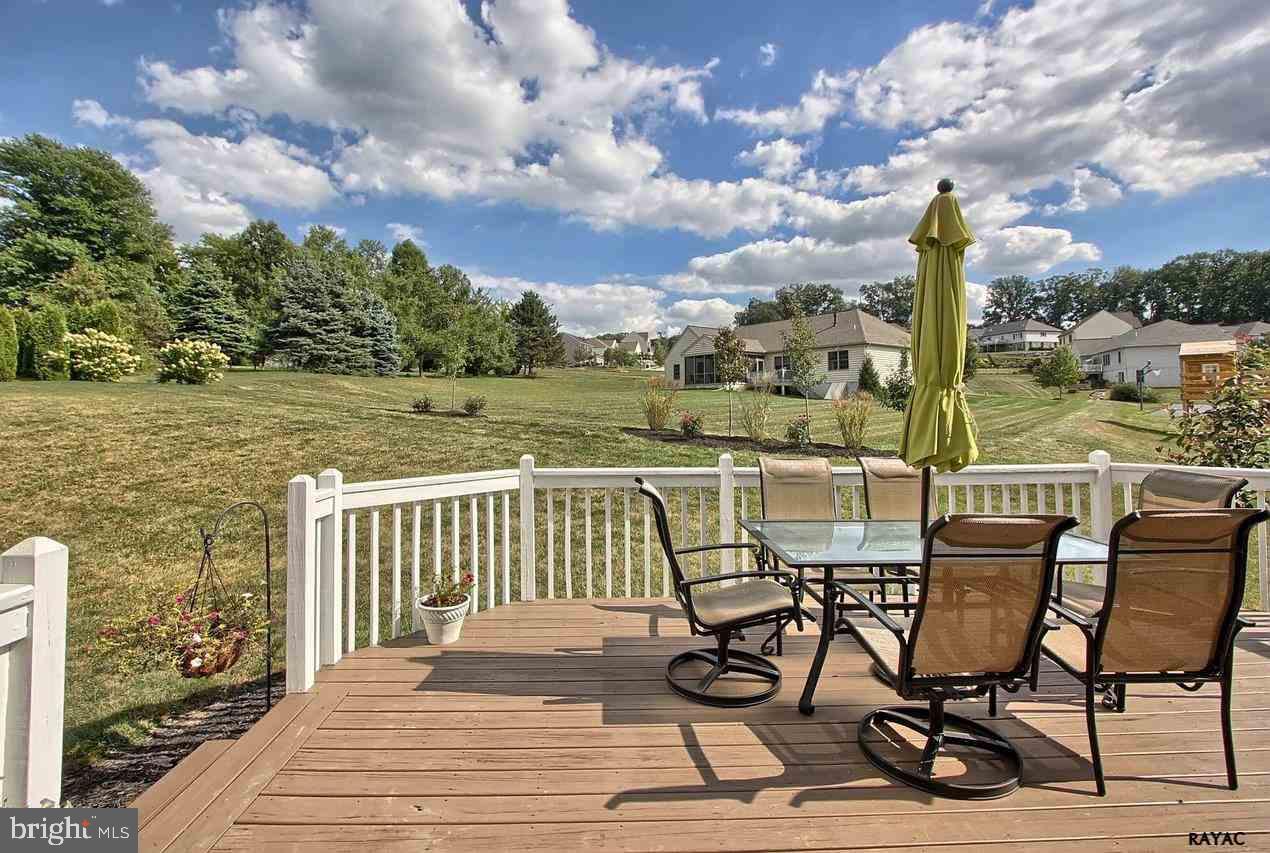 ORCHARD HILLS - Residential