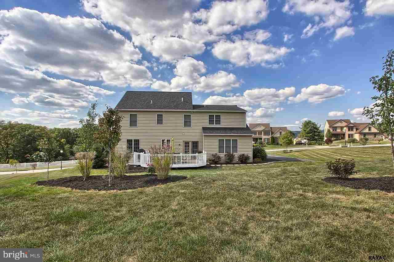 ORCHARD HILLS - Residential