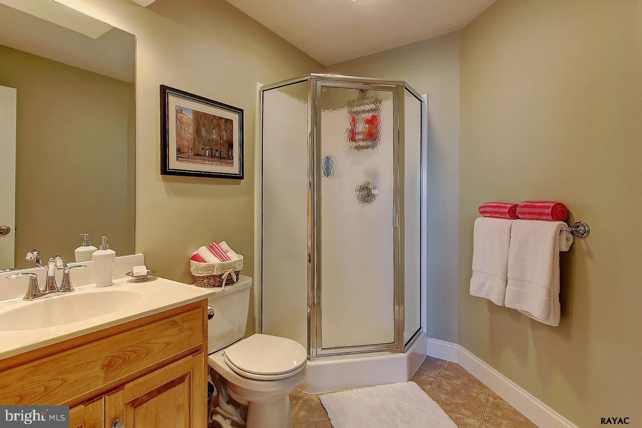 ORCHARD HILLS - Residential