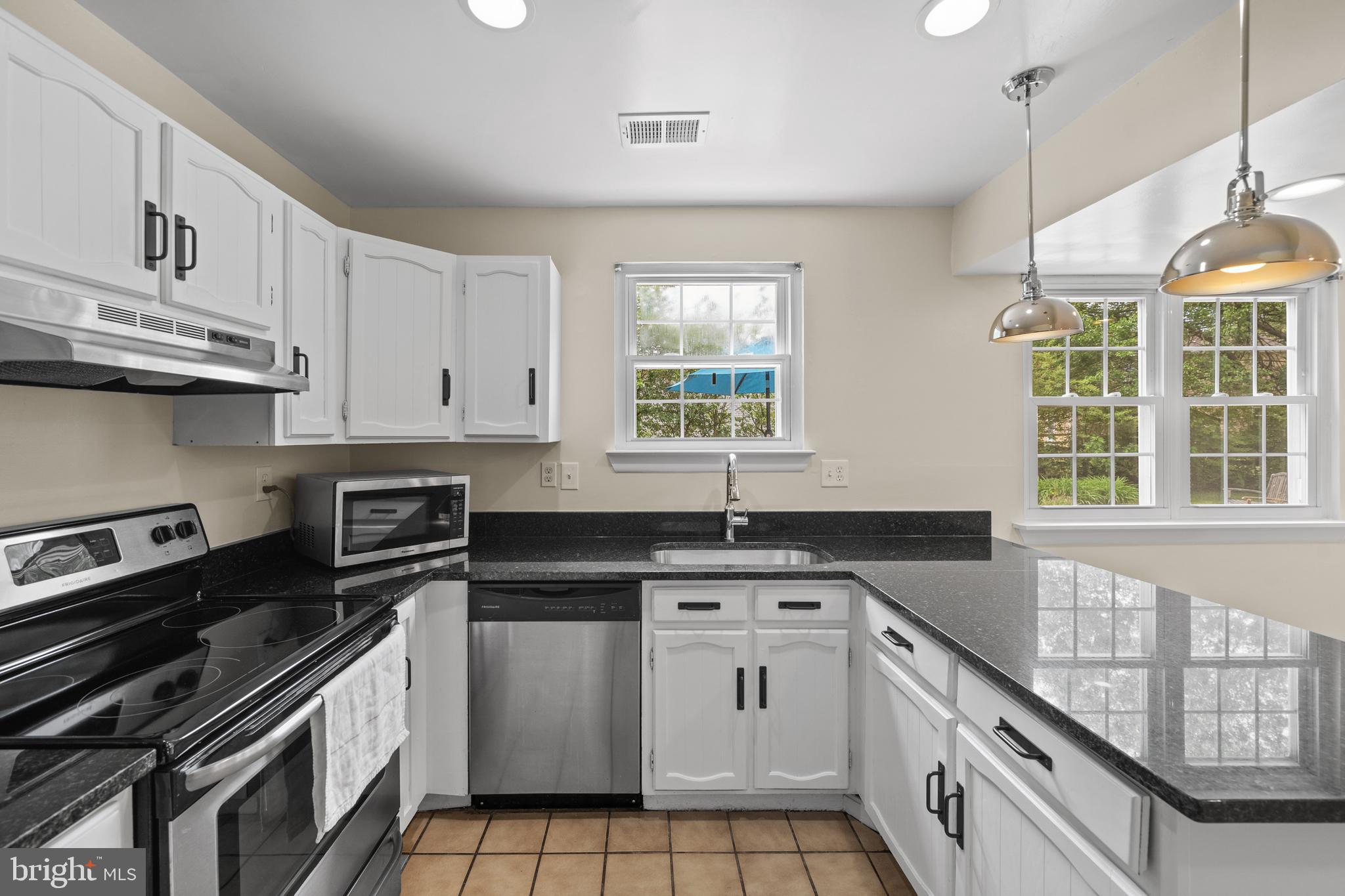 ST CHARLES SUB - WAKEFIELD - Residential