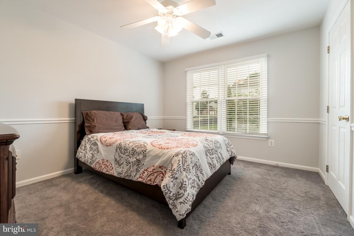 HAMPTON OAKS - Residential