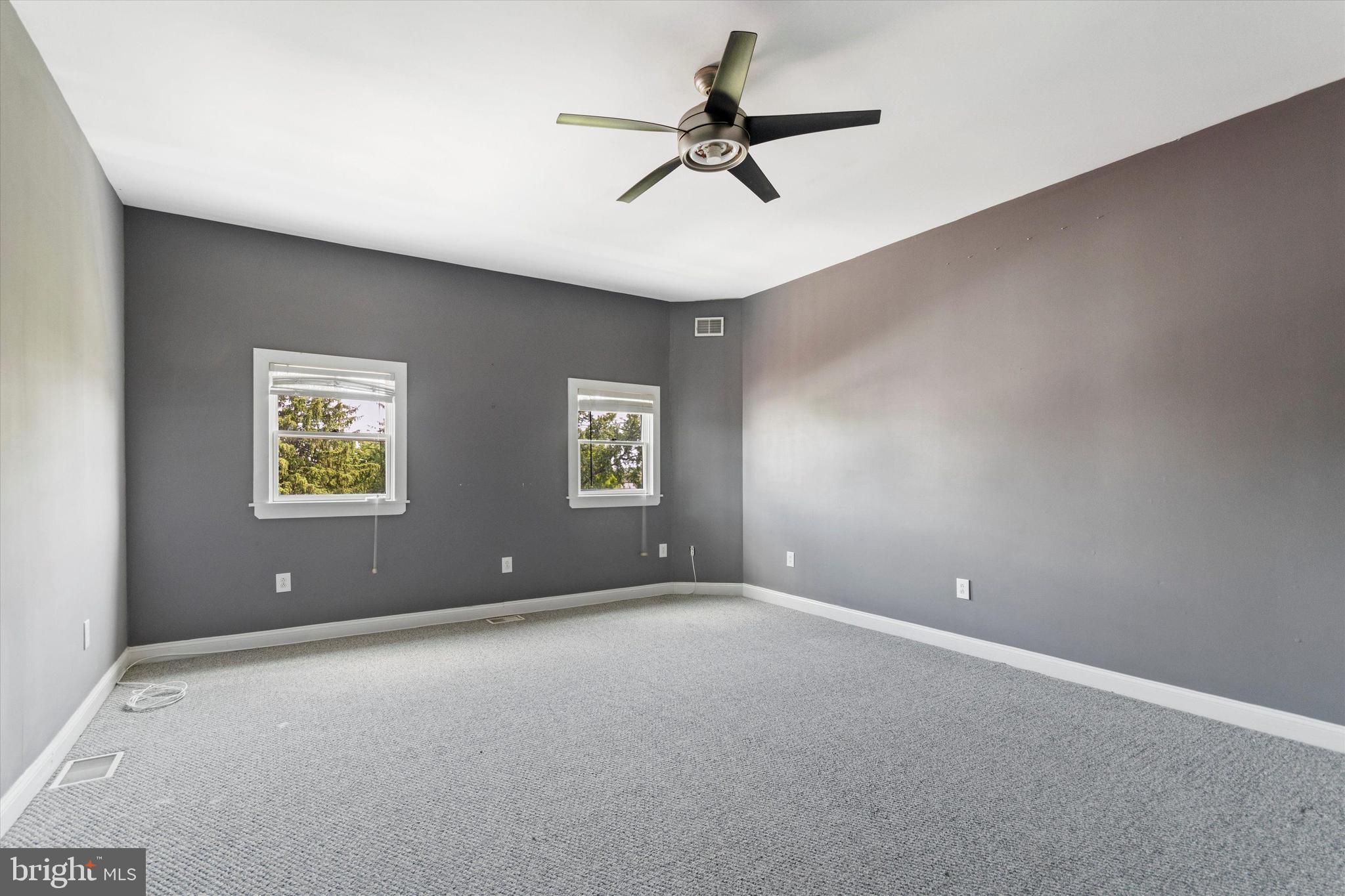 ROXBOROUGH - Residential