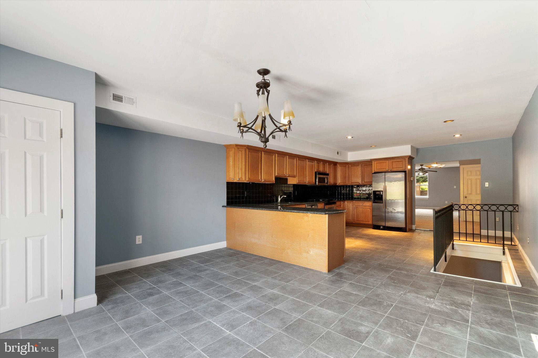 ROXBOROUGH - Residential