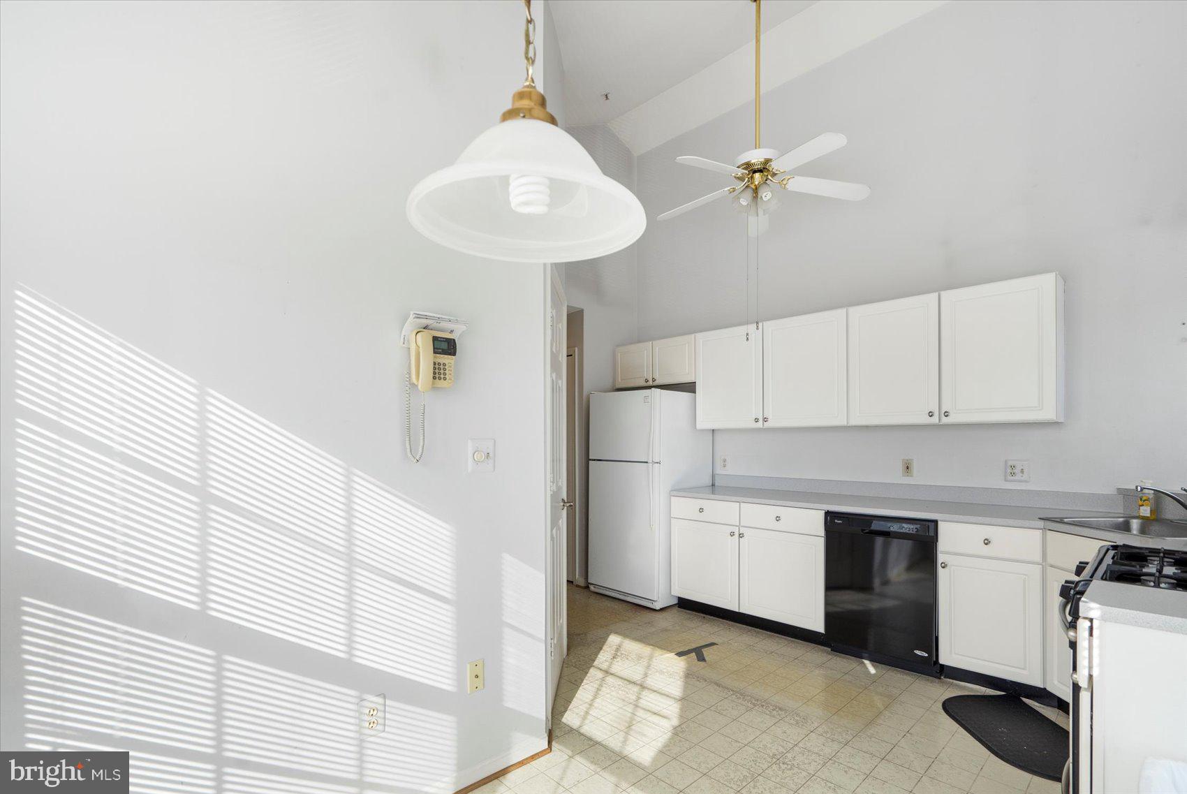 THE LAURELS - Residential