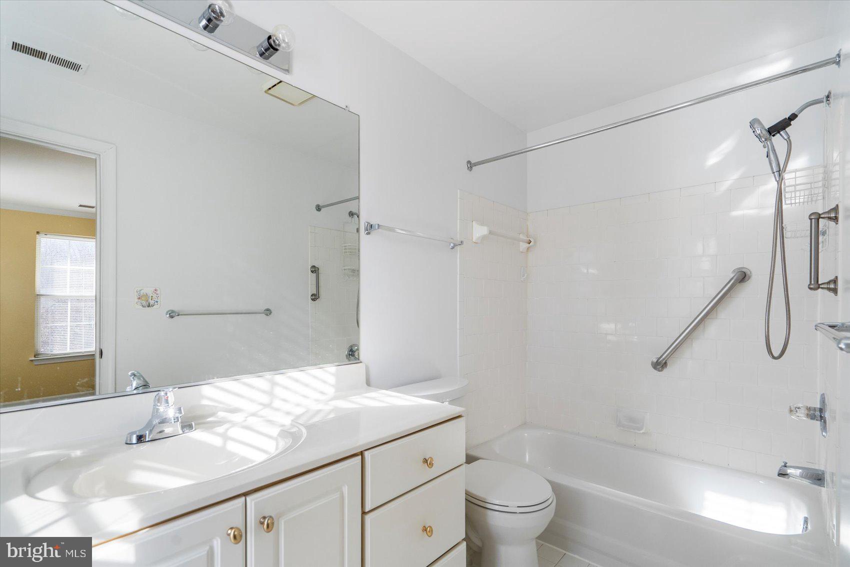 THE LAURELS - Residential