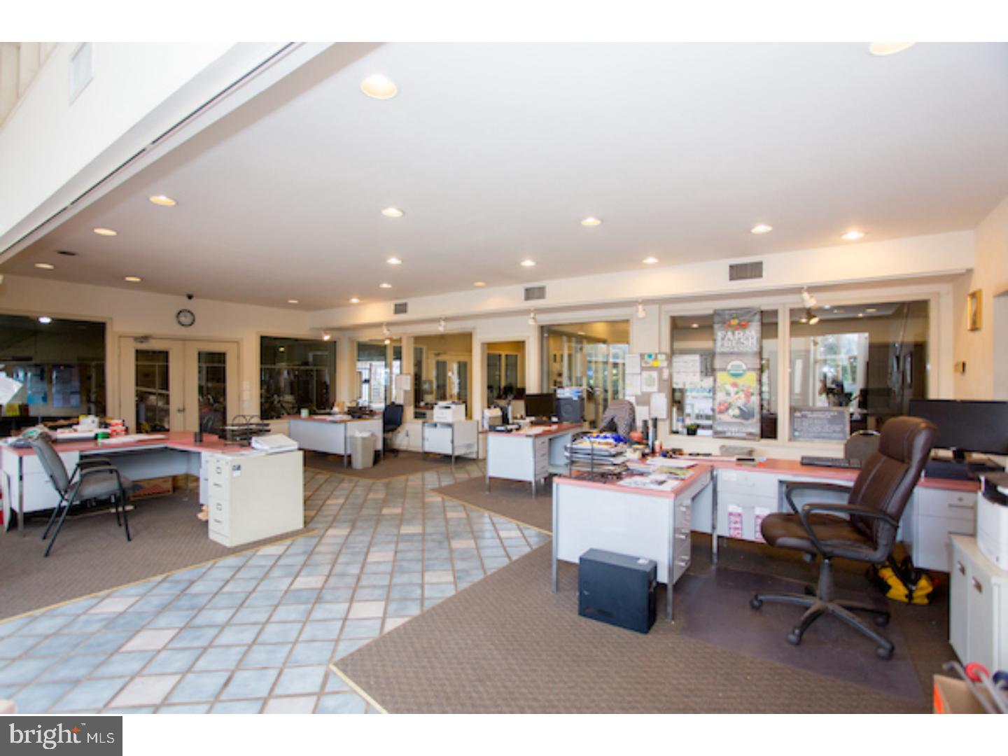 AMBERLEIGH - Commercial Sale