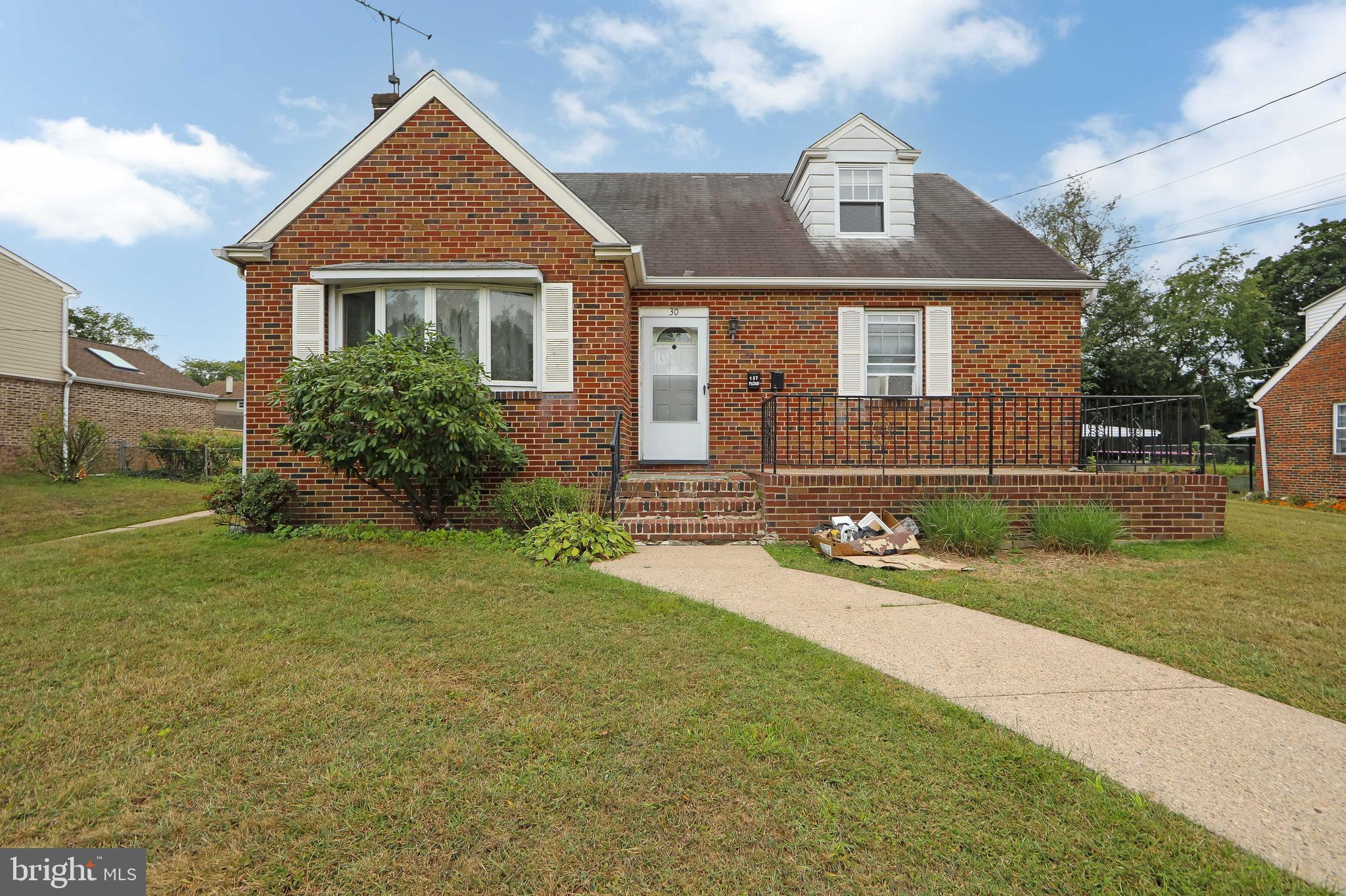 30 HENDRICKSON AVENUE B