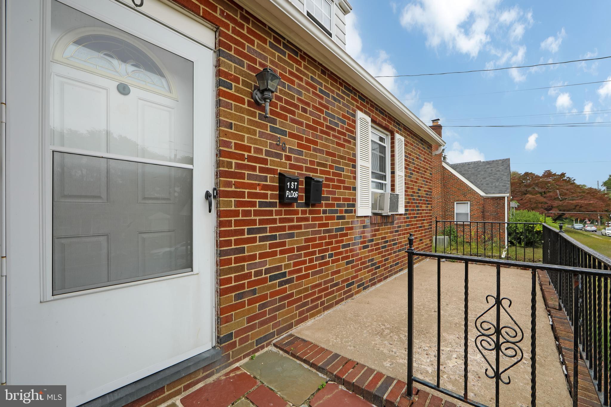 30 HENDRICKSON AVENUE B