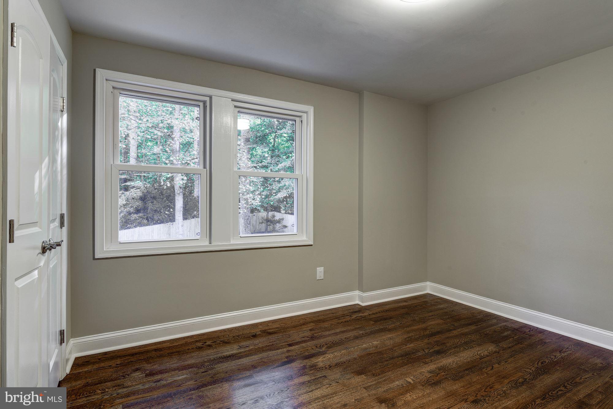 RIVER FALLS - Residential