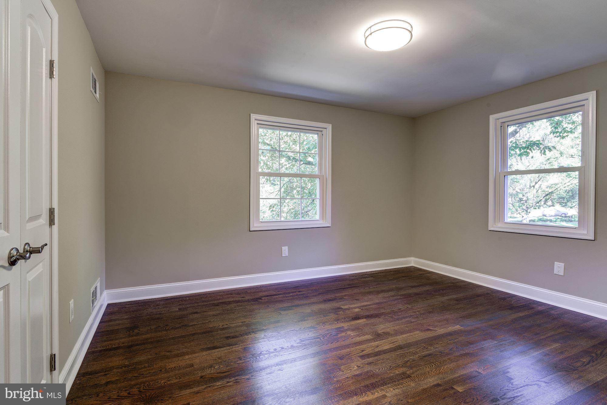 RIVER FALLS - Residential