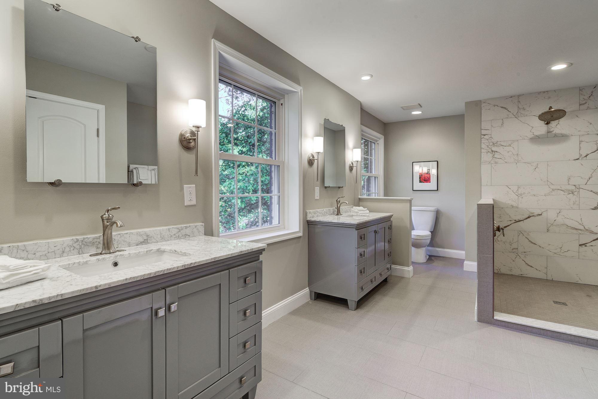 RIVER FALLS - Residential