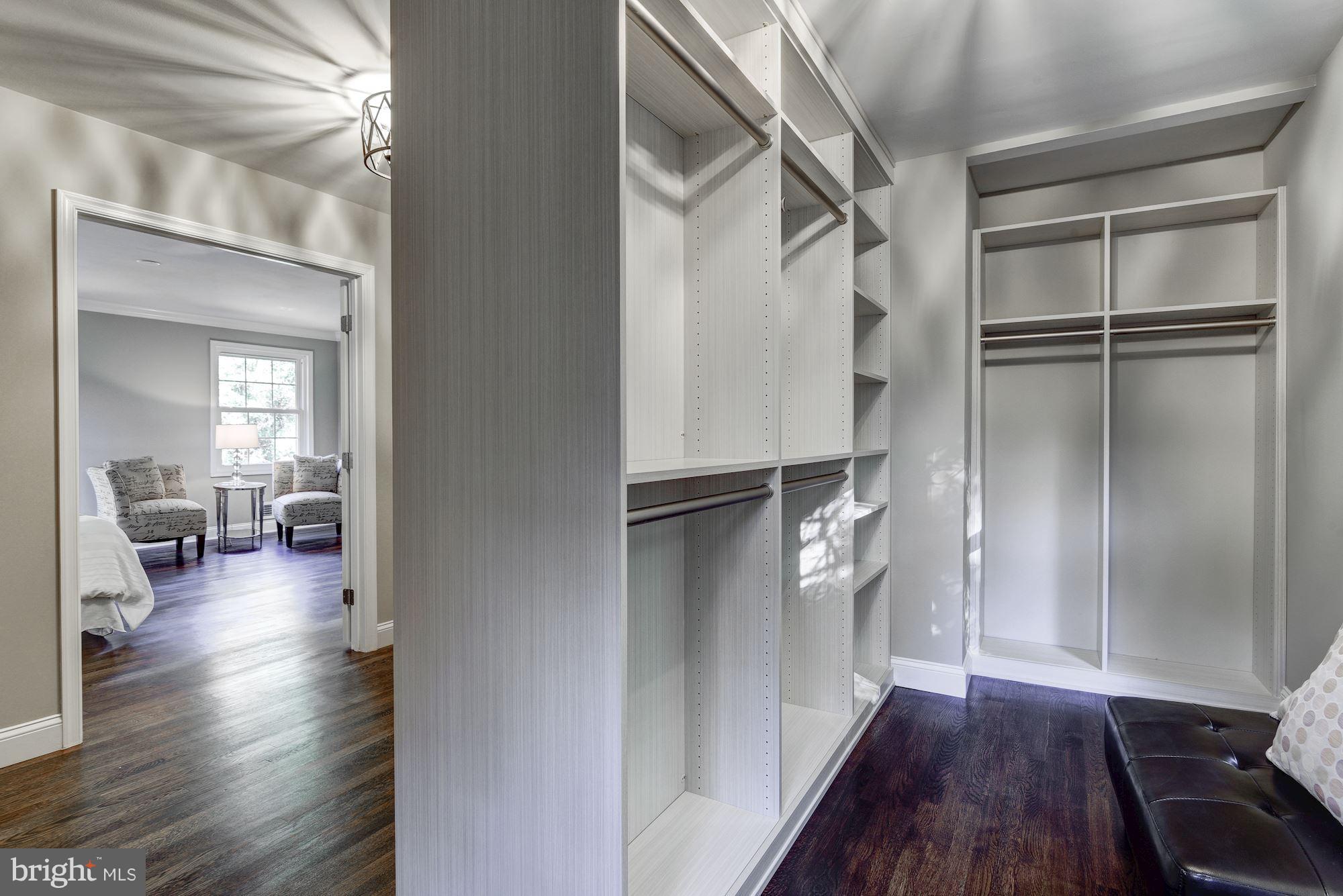 RIVER FALLS - Residential