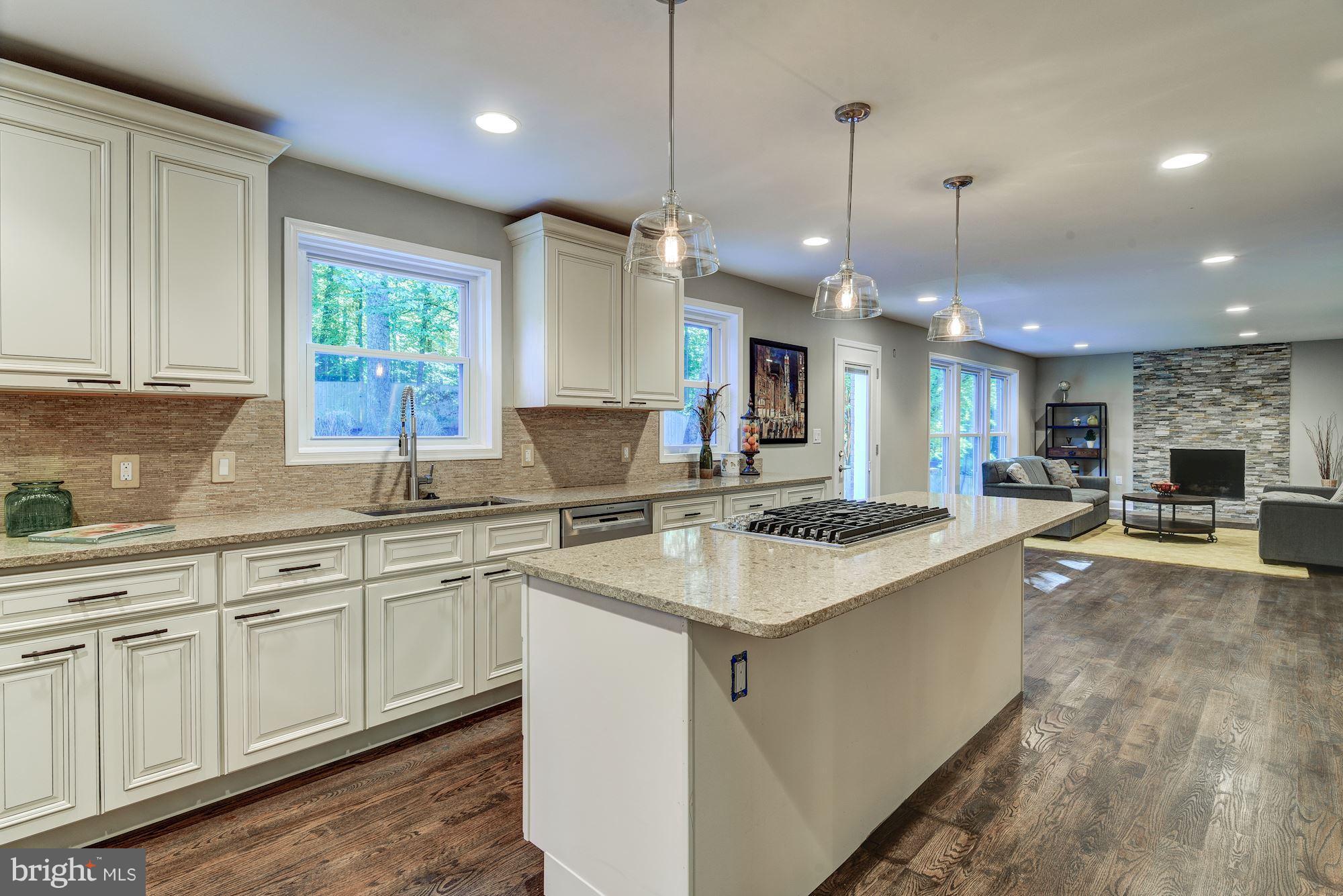 RIVER FALLS - Residential