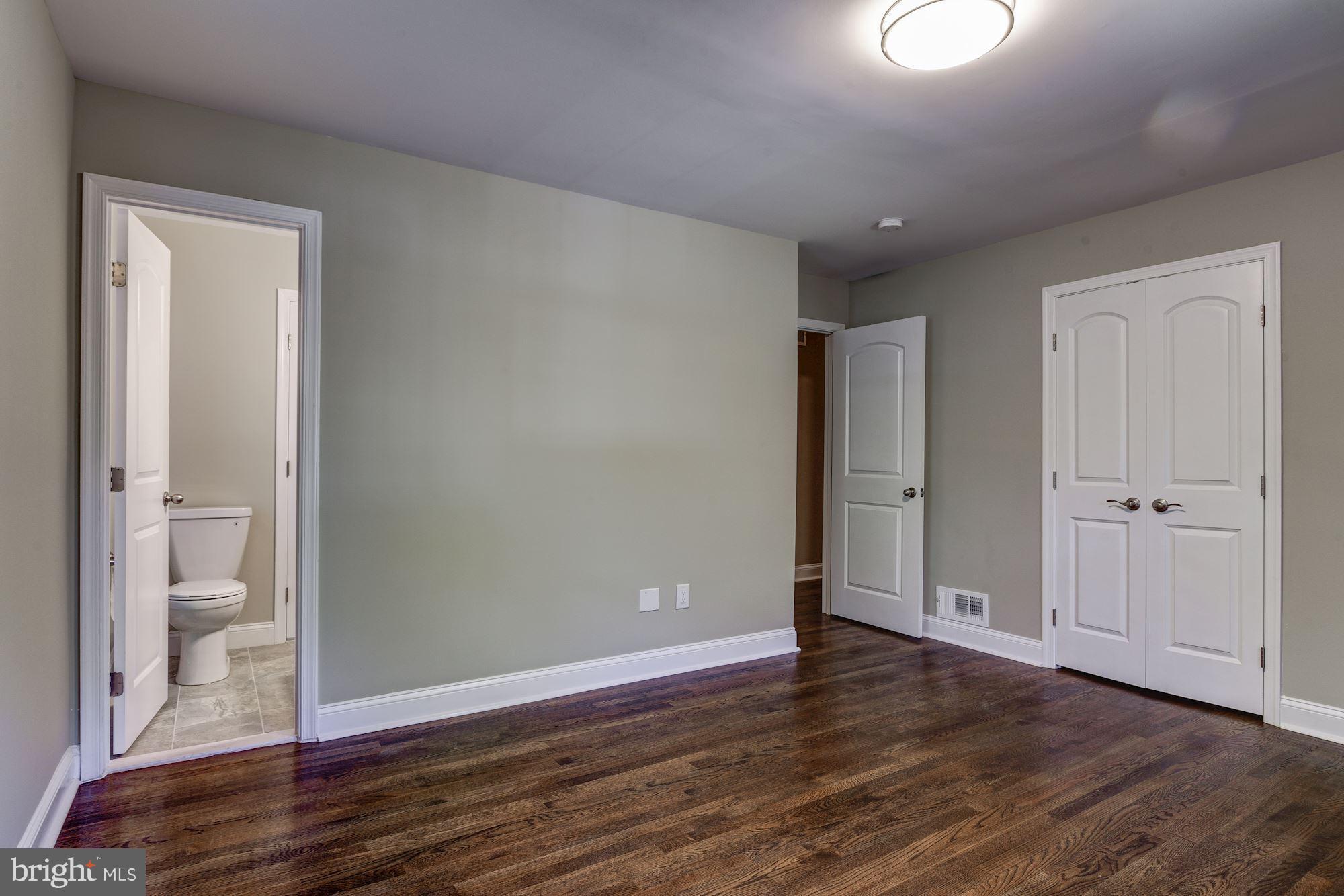 RIVER FALLS - Residential