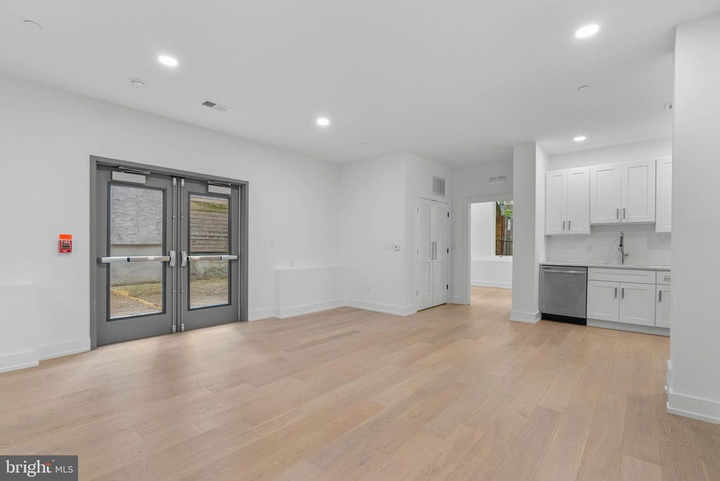 Photo of 950 N 2nd Street #1A, PHILADELPHIA, PA 19123 (MLS # PAPH2527360)