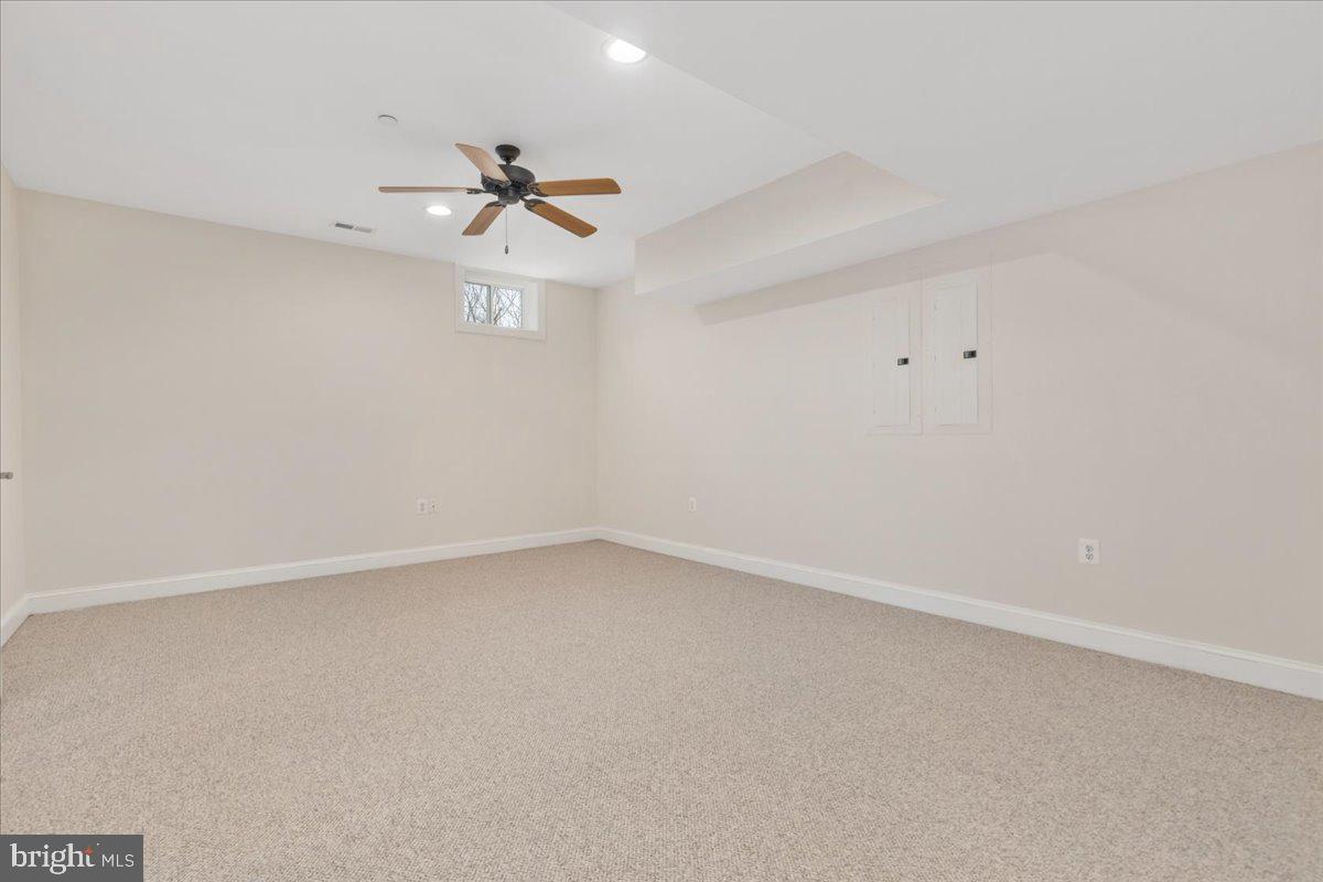 BURNING TREE VALLEY - Residential