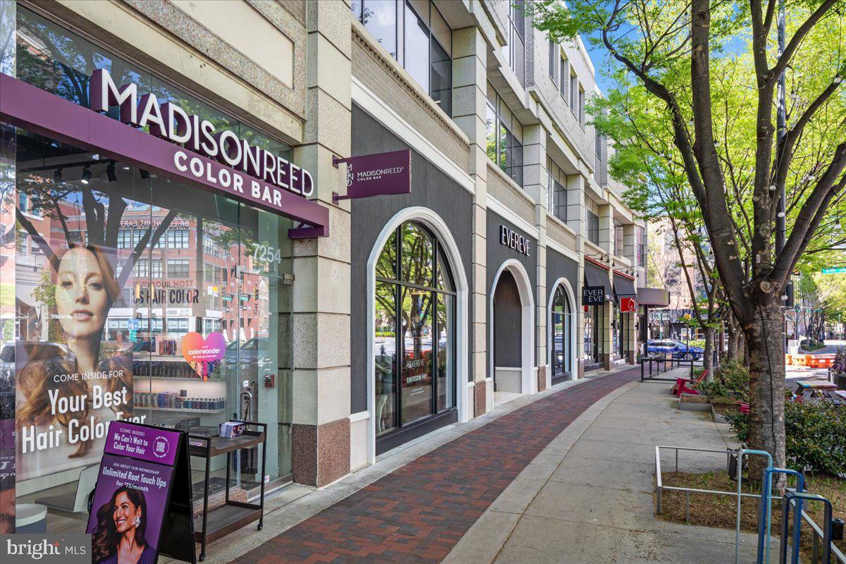 BURNING TREE VALLEY - Residential