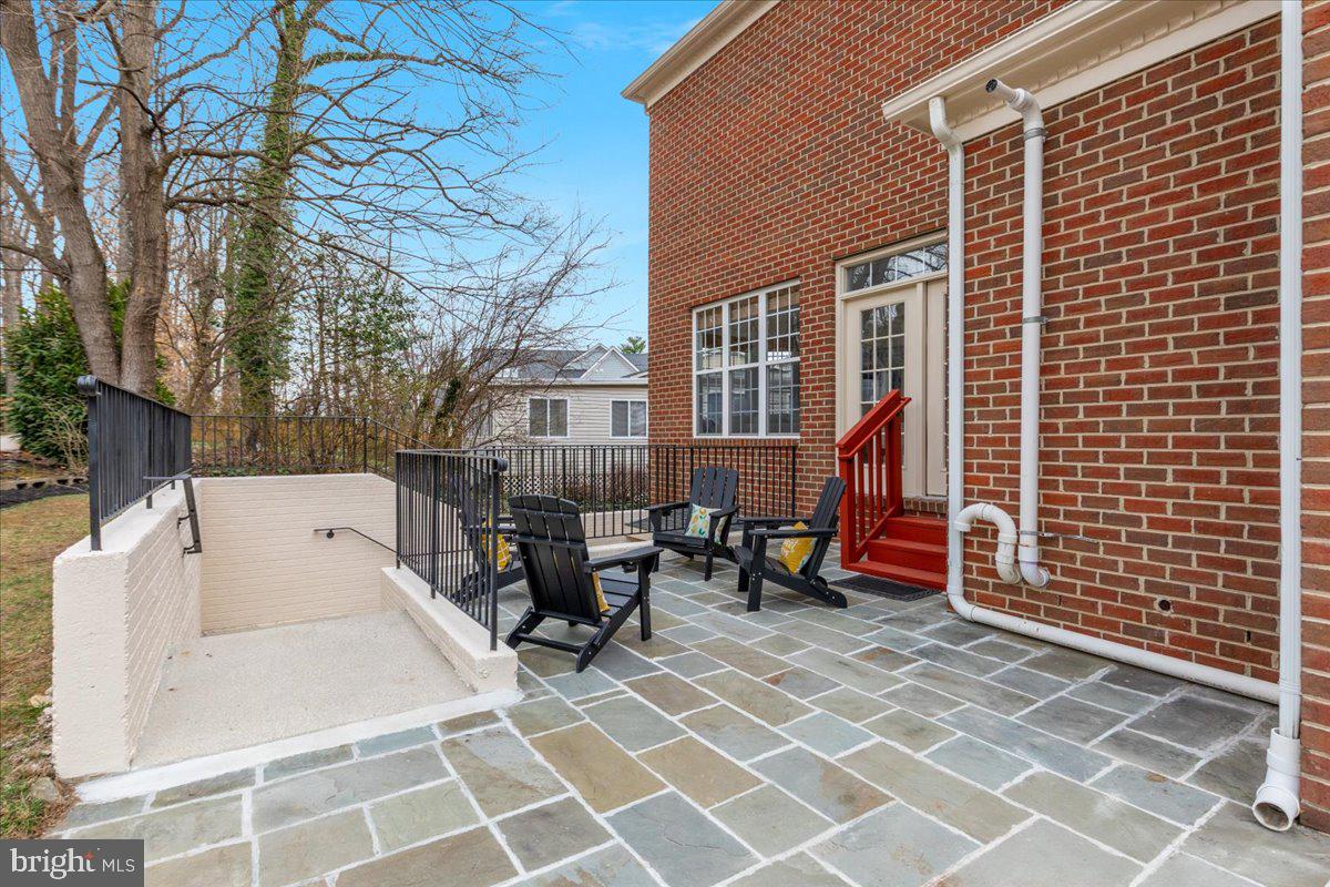 BURNING TREE VALLEY - Residential