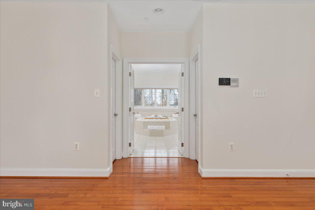 BURNING TREE VALLEY - Residential