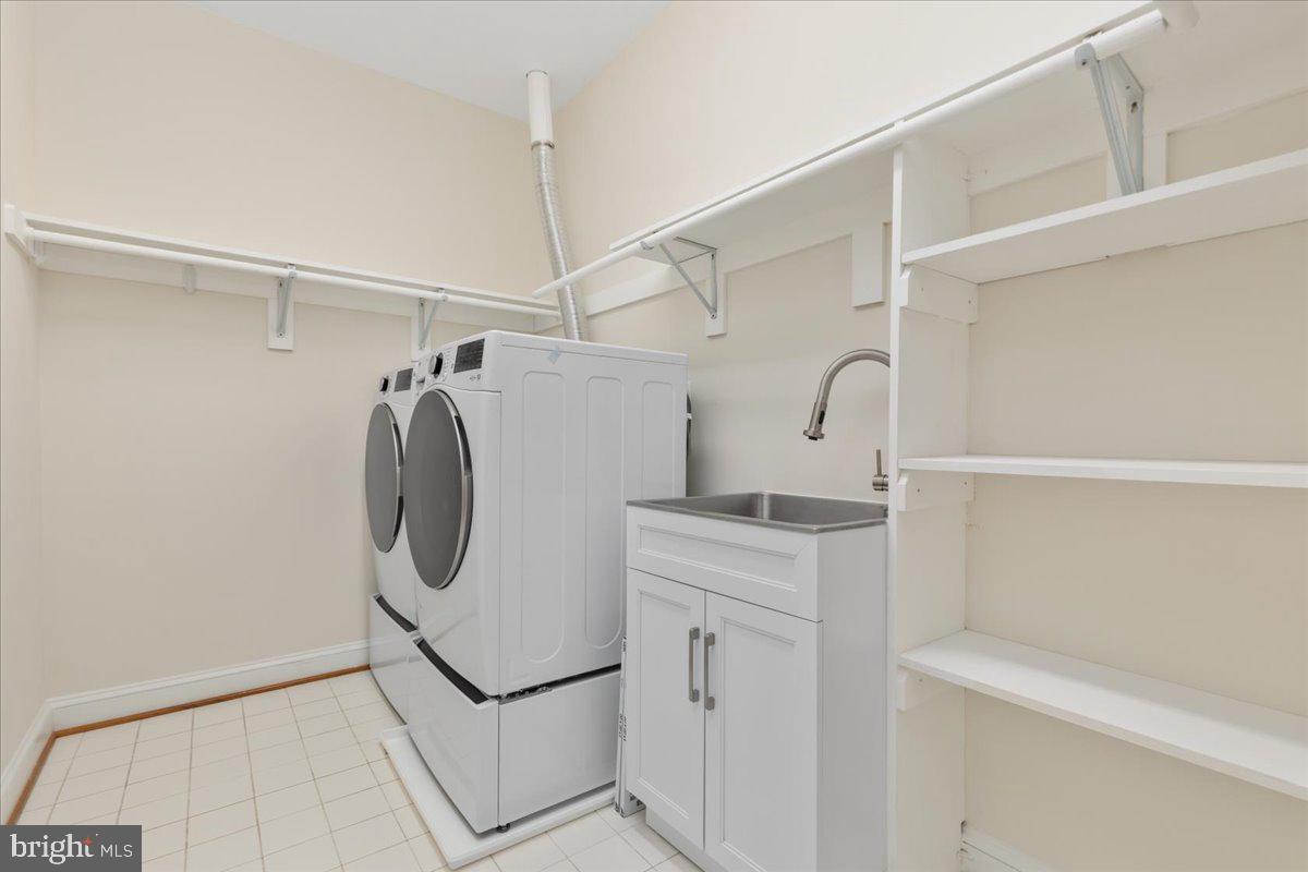 BURNING TREE VALLEY - Residential