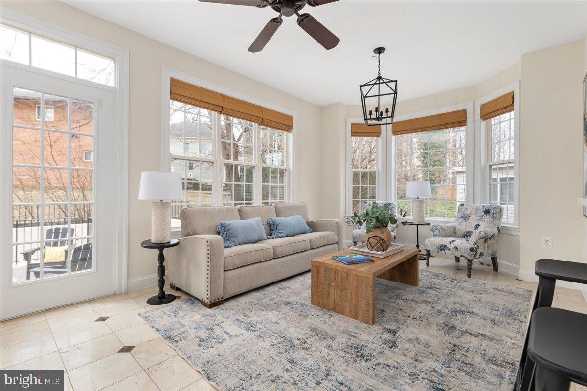 BURNING TREE VALLEY - Residential