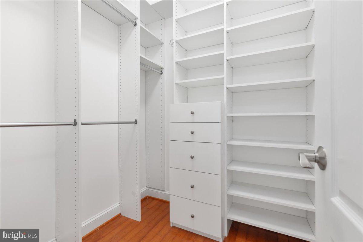 BURNING TREE VALLEY - Residential