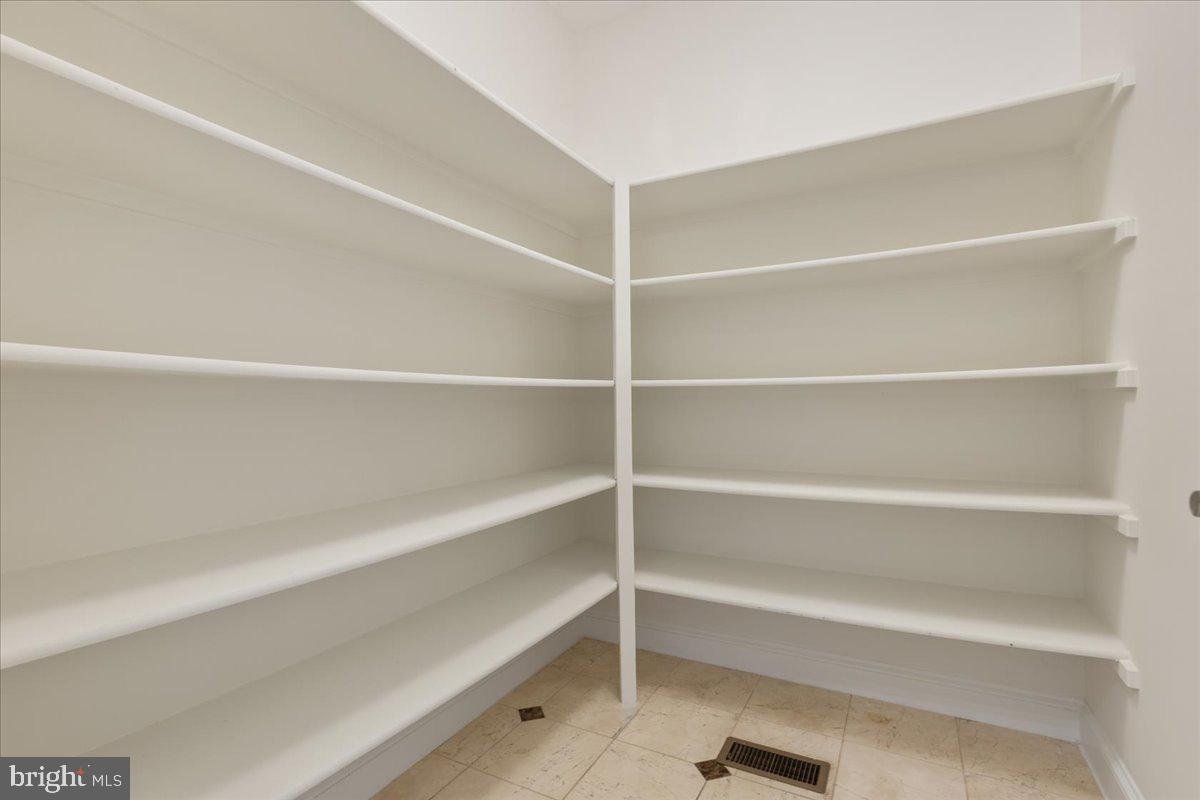 BURNING TREE VALLEY - Residential