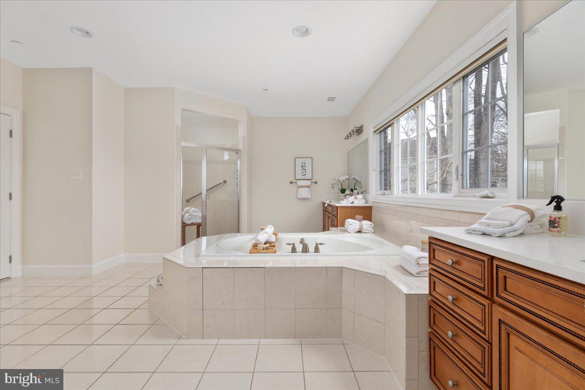 BURNING TREE VALLEY - Residential