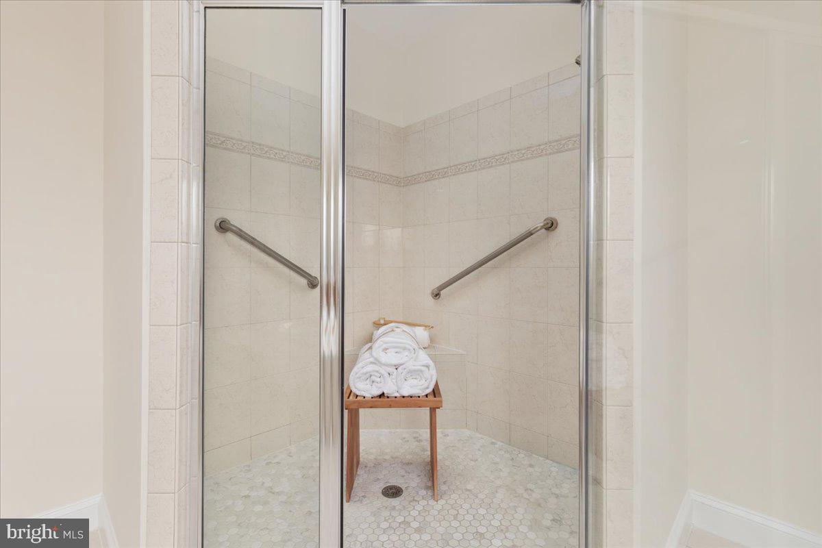 BURNING TREE VALLEY - Residential