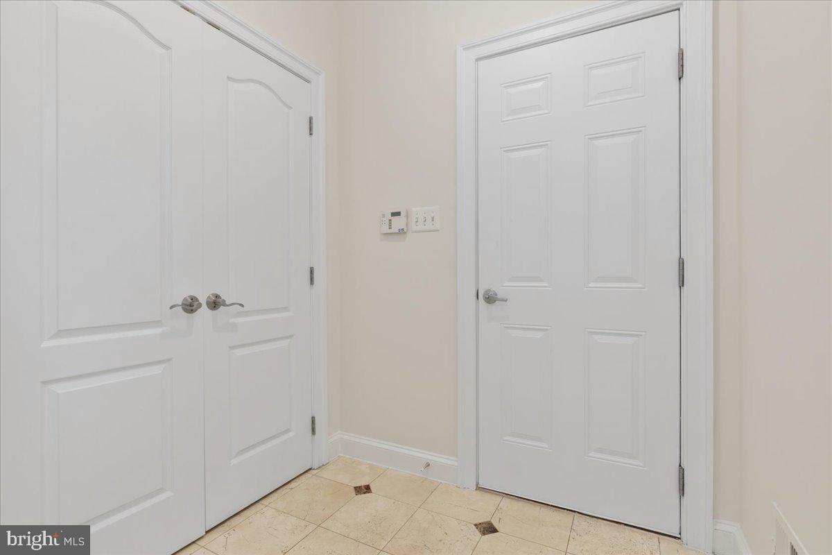 BURNING TREE VALLEY - Residential