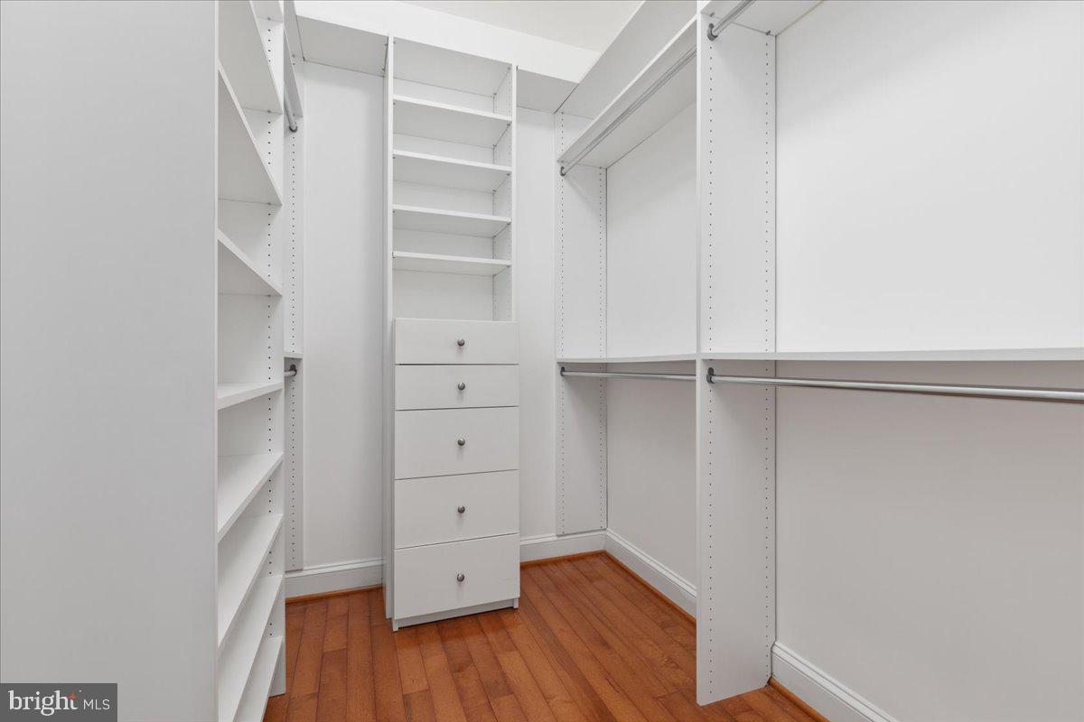 BURNING TREE VALLEY - Residential