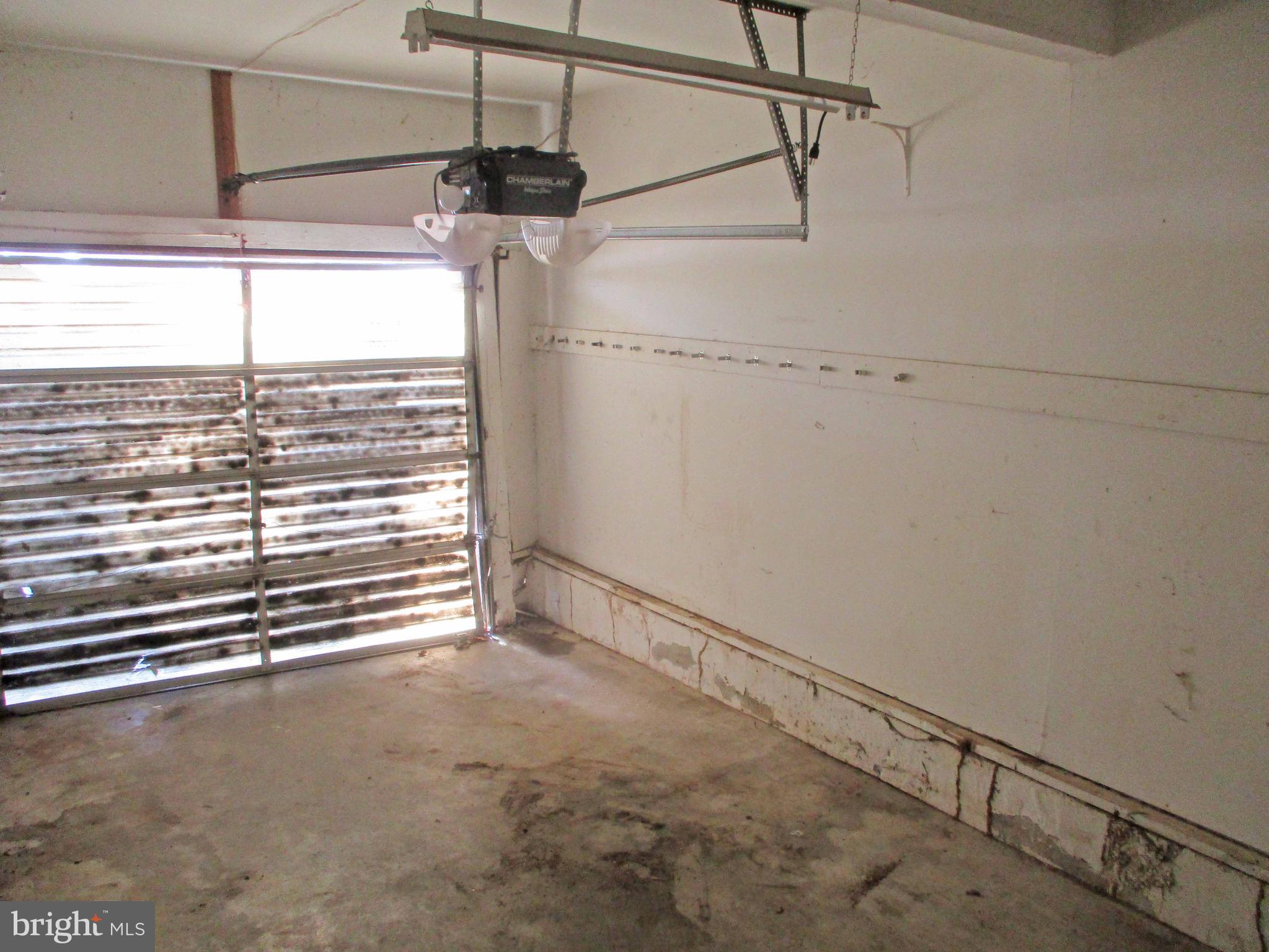 ARUNDEL - Residential