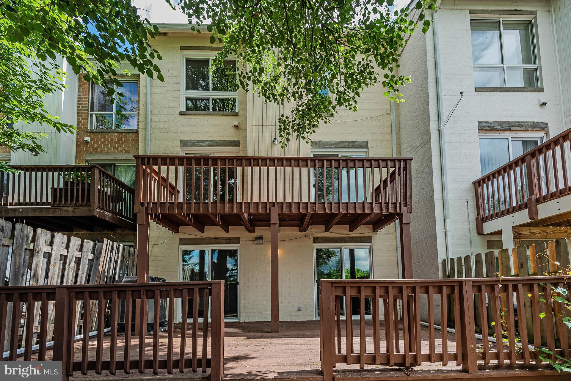 VILLAGE OF OWEN BROWN - Residential