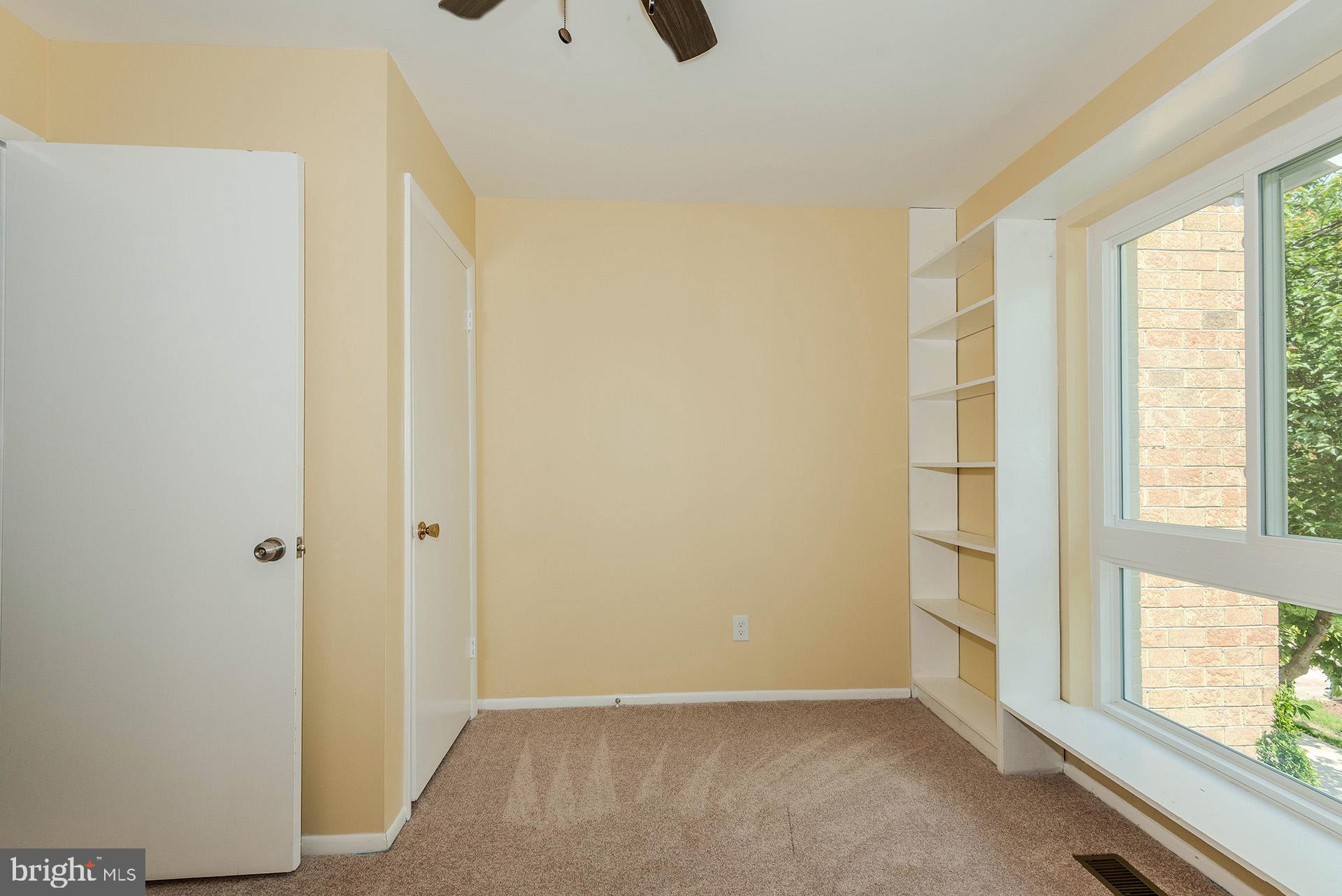 VILLAGE OF OWEN BROWN - Residential