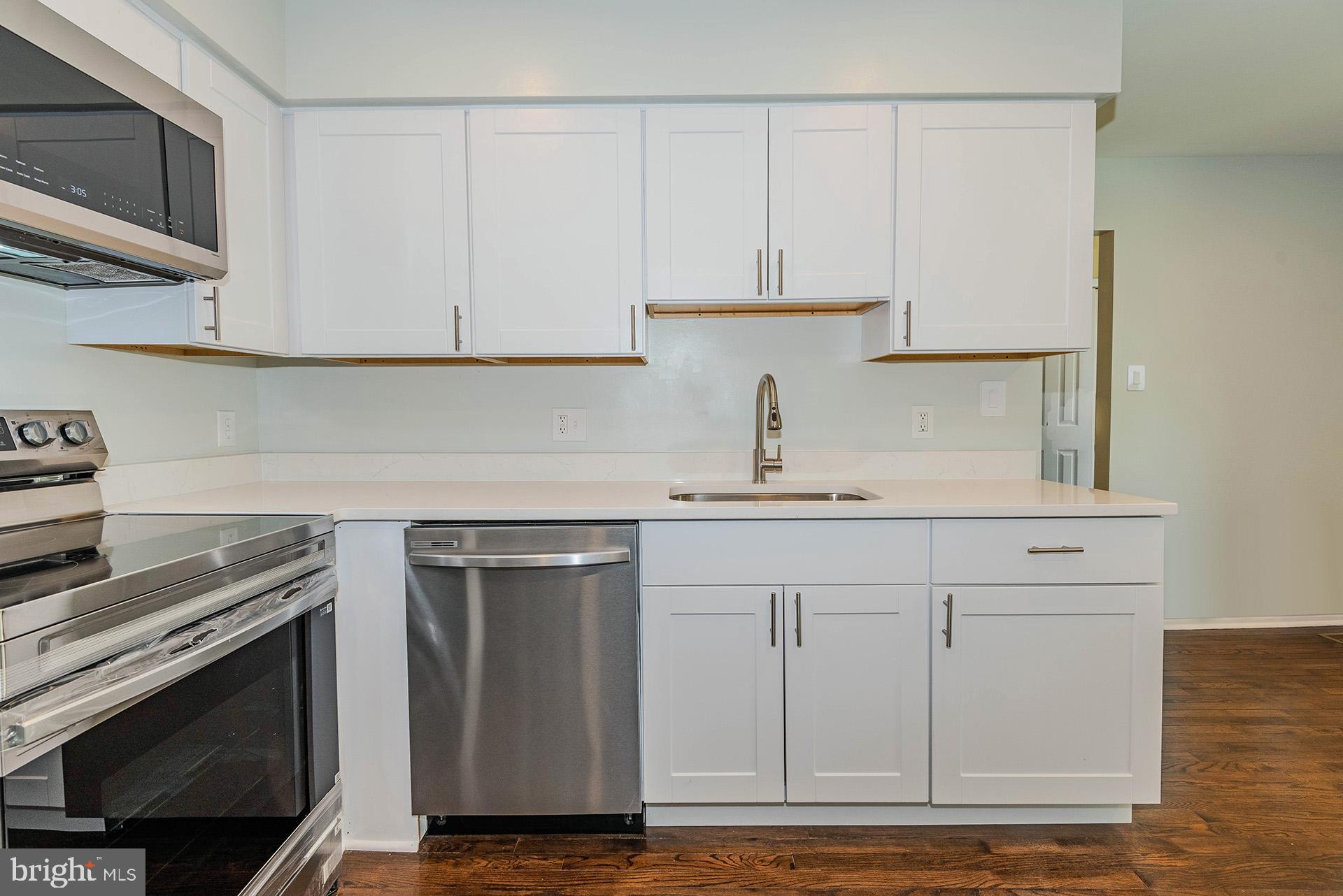 VILLAGE OF OWEN BROWN - Residential