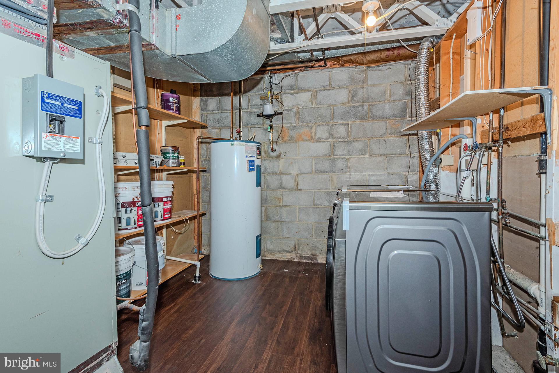 VILLAGE OF OWEN BROWN - Residential