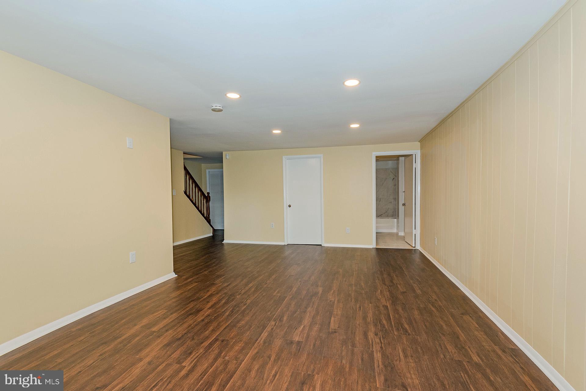 VILLAGE OF OWEN BROWN - Residential