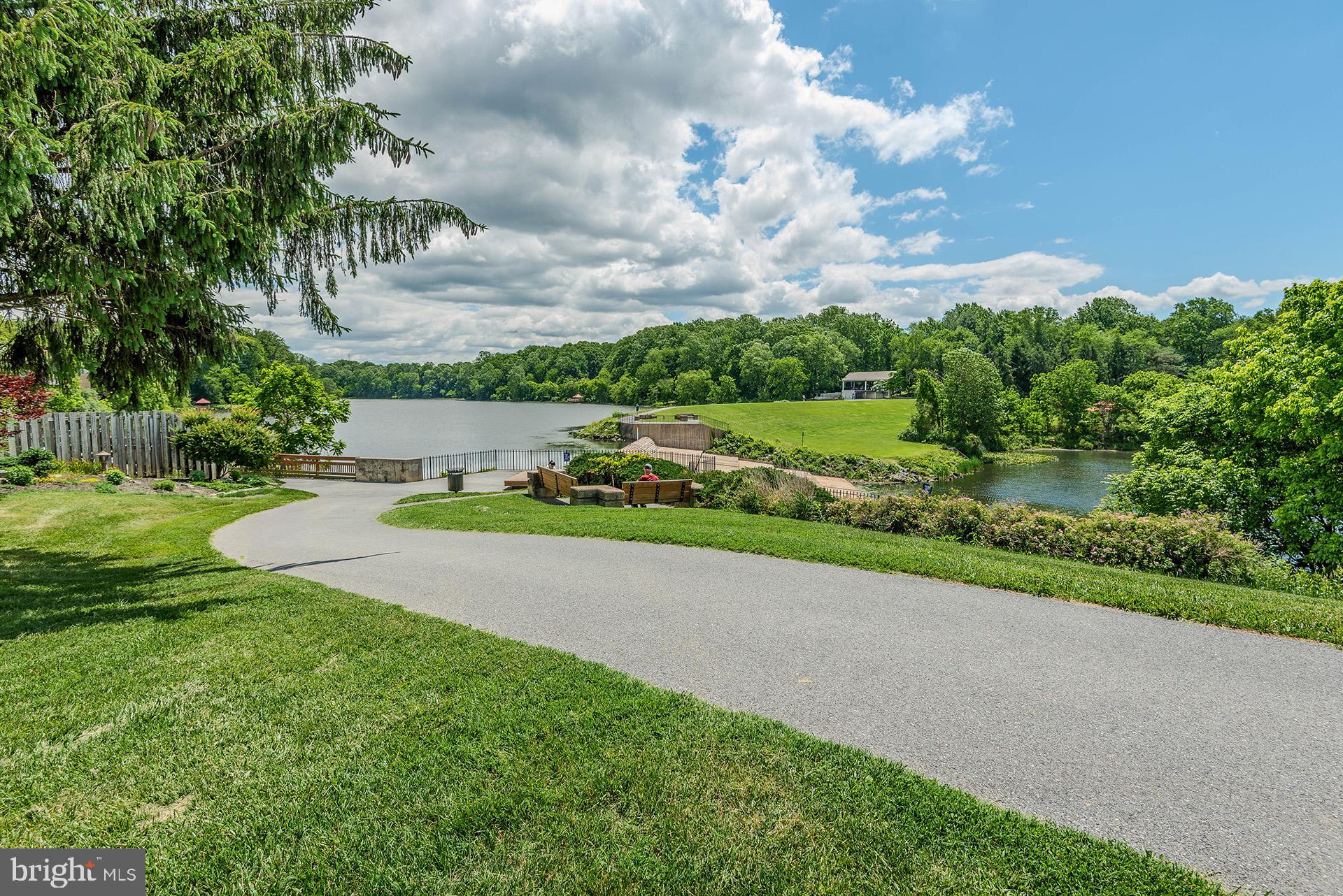 VILLAGE OF OWEN BROWN - Residential