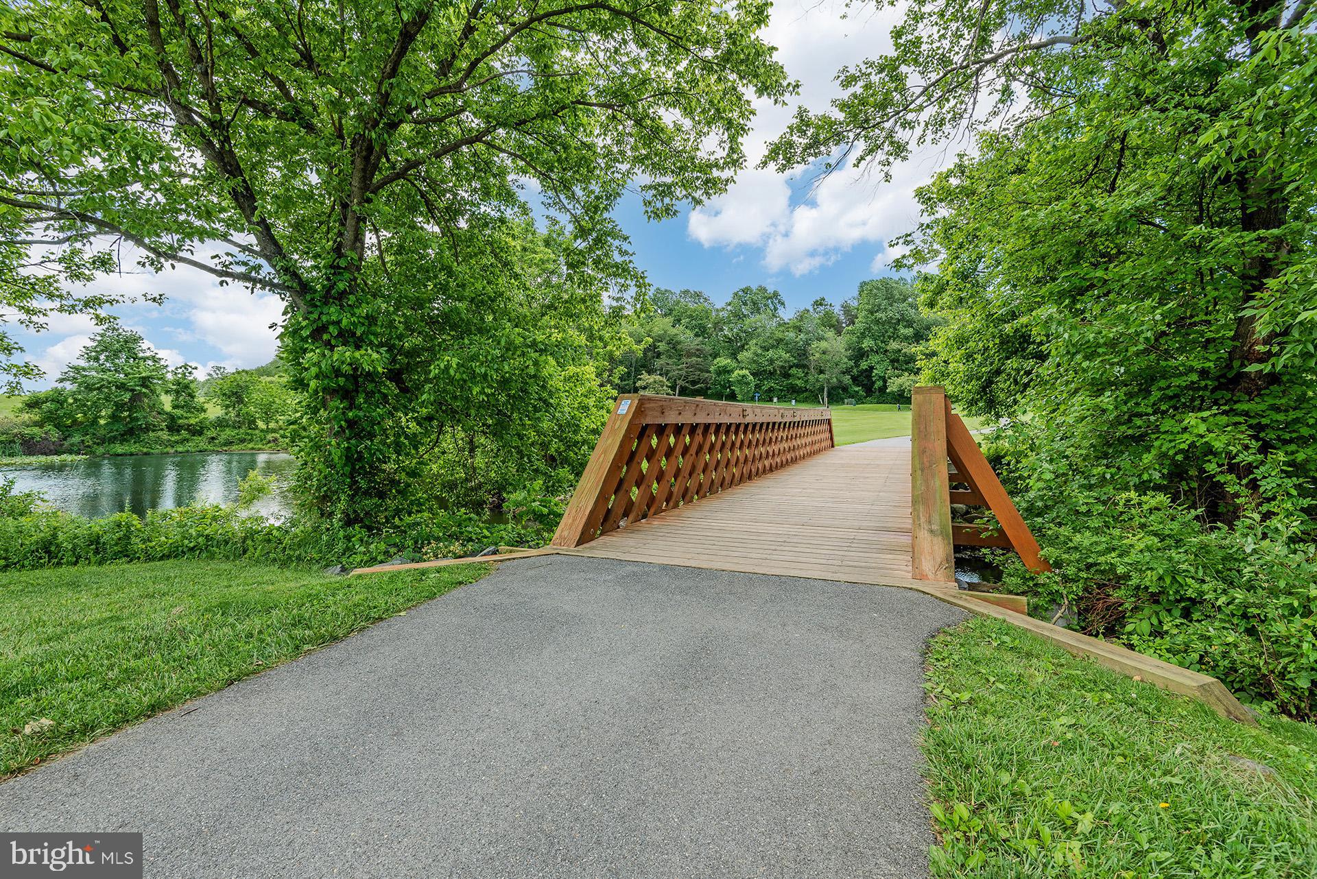 VILLAGE OF OWEN BROWN - Residential