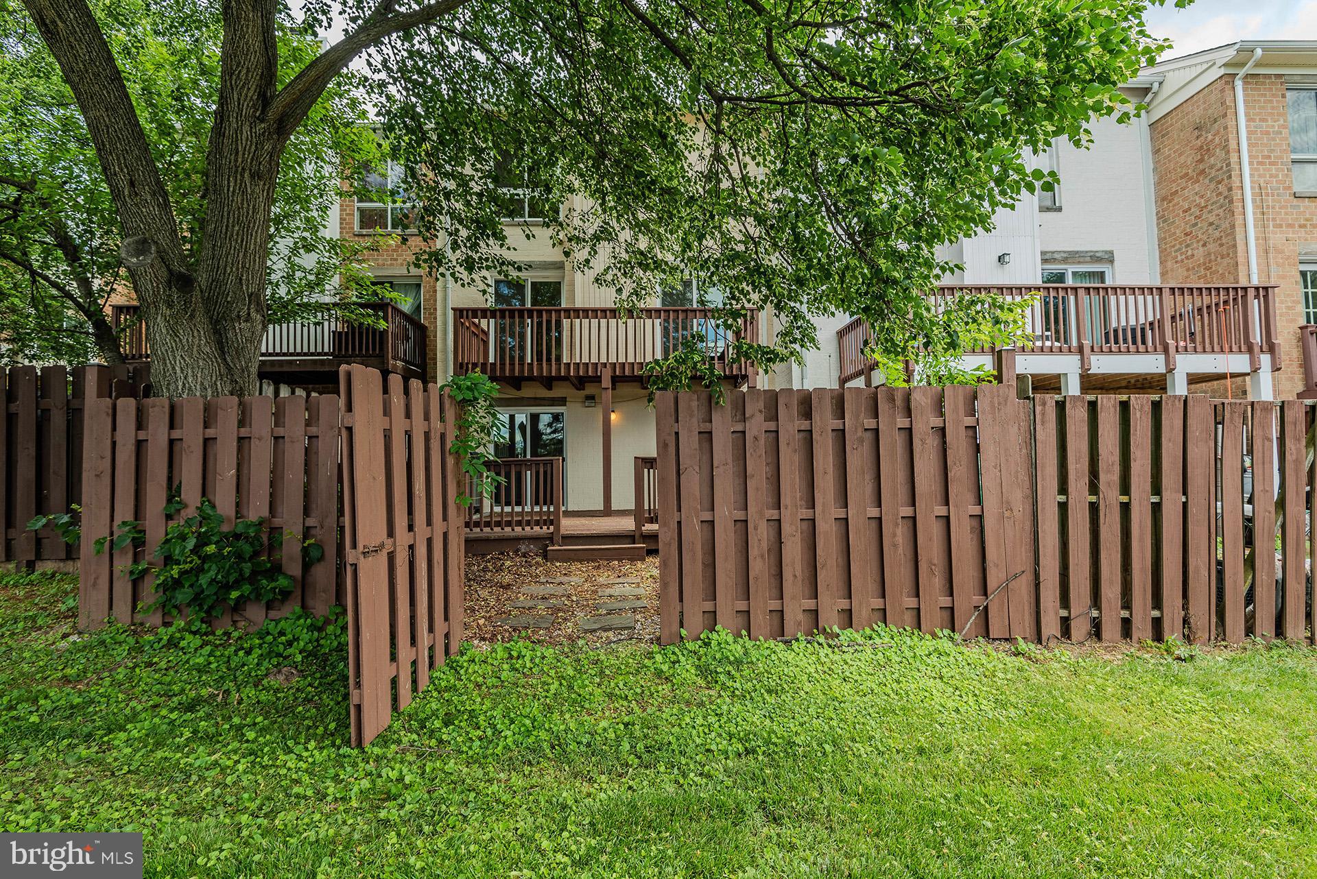 VILLAGE OF OWEN BROWN - Residential