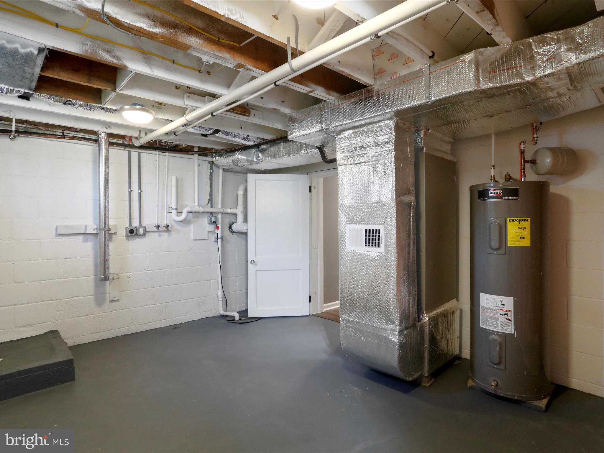 HAGERSTOWN - Residential