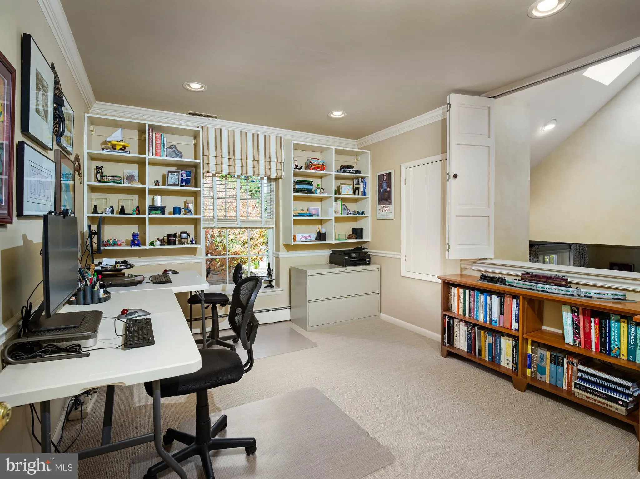 Haverford, Pennsylvania 19041, United States, 4 Bedrooms Bedrooms, ,3 BathroomsBathrooms,Residential,Contingent,242464