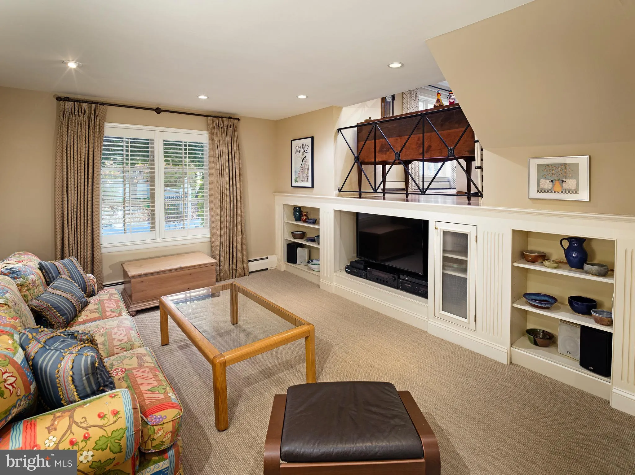 Haverford, Pennsylvania 19041, United States, 4 Bedrooms Bedrooms, ,3 BathroomsBathrooms,Residential,Contingent,242464