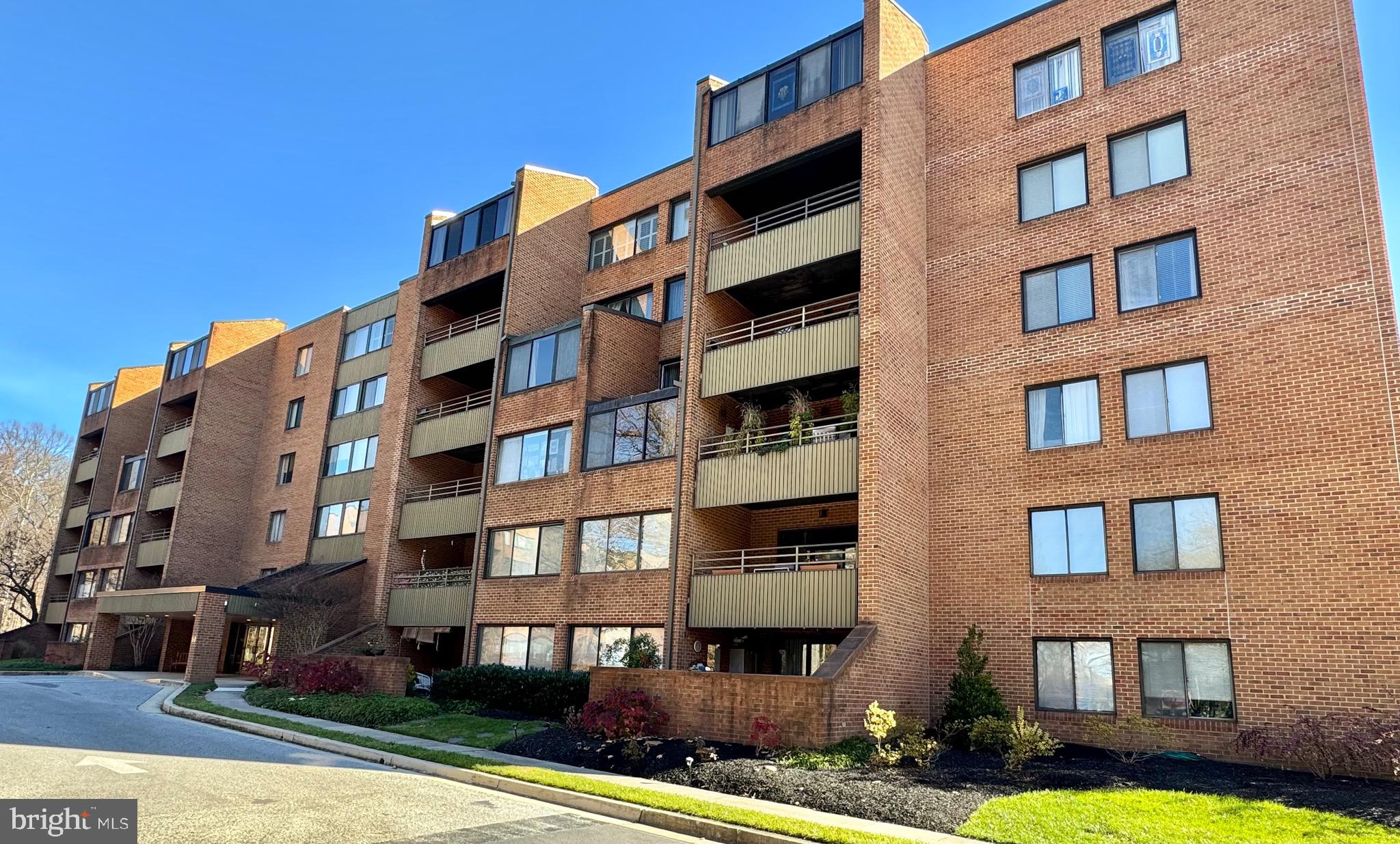 TOWSONGATE - Residential