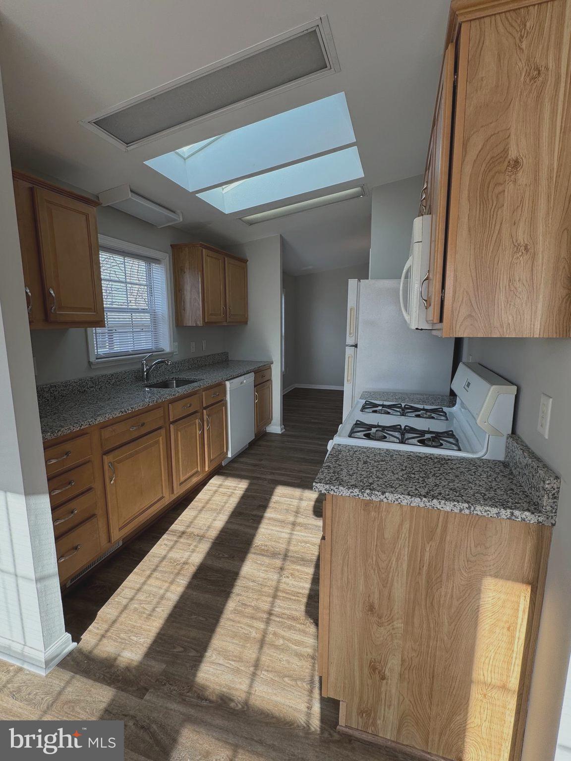 WILLOW RUN - Residential