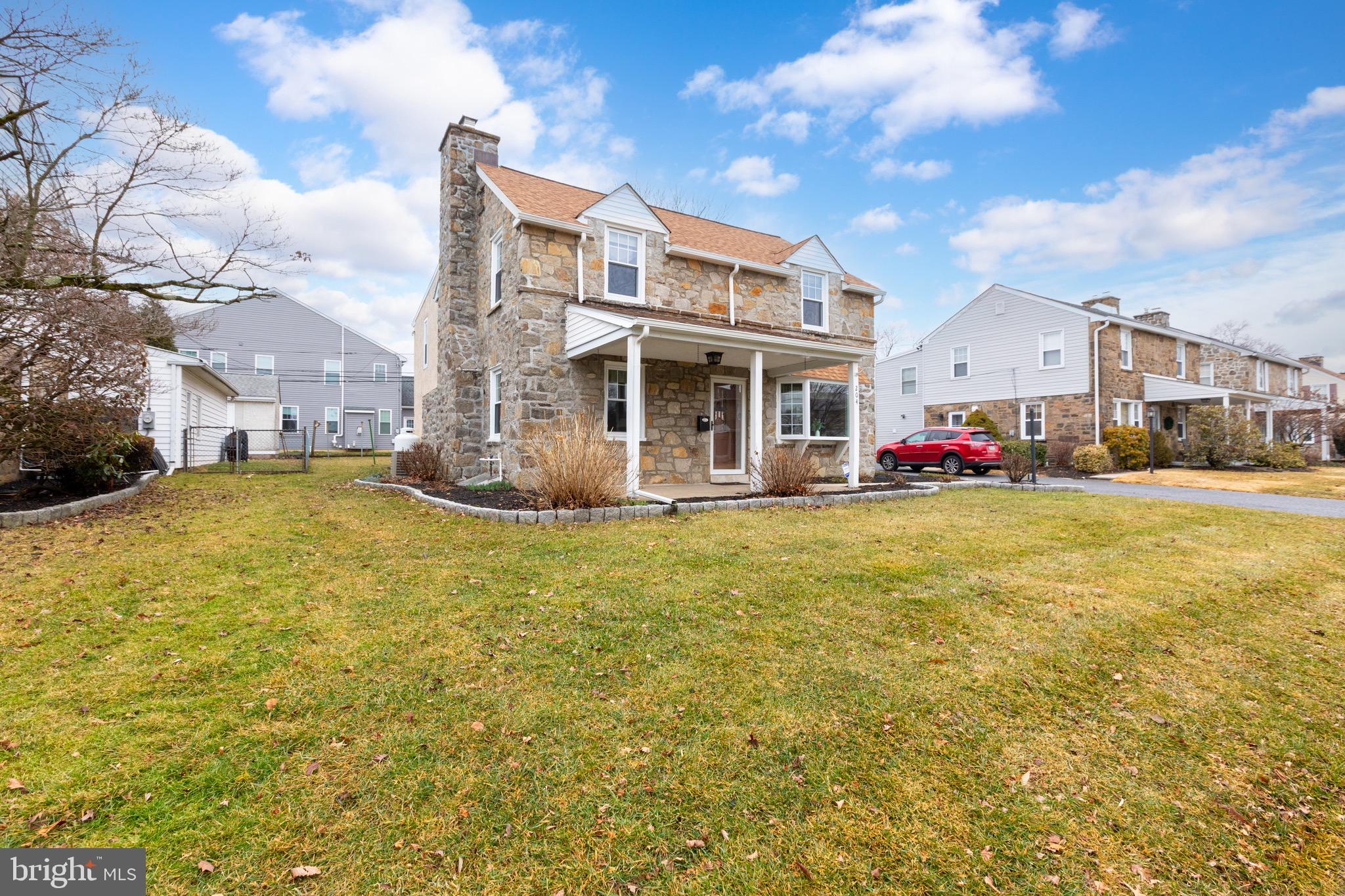 HAVERTOWN - Residential