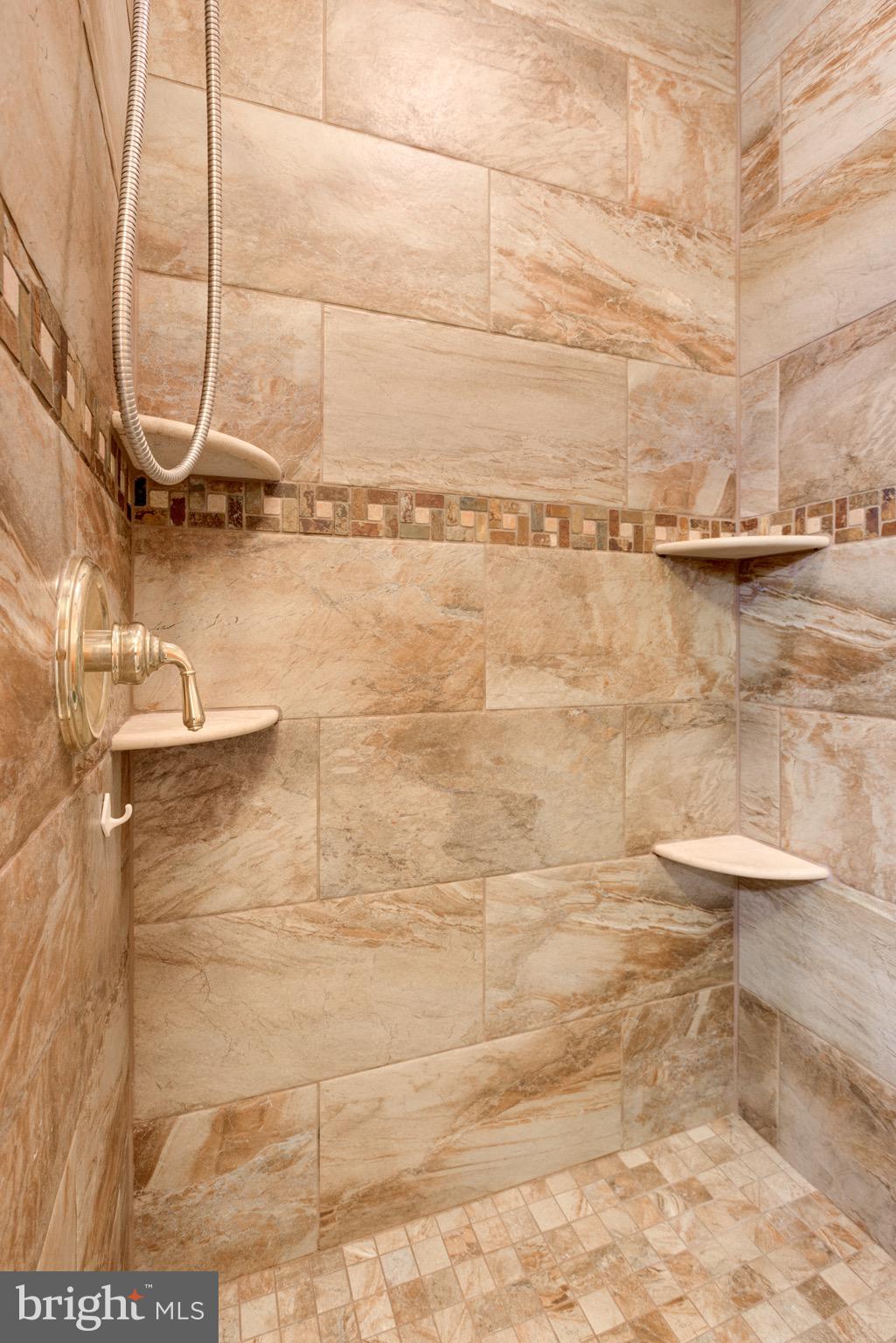 HAVERTOWN - Residential