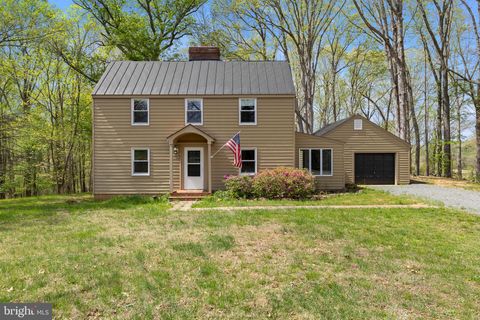 Photo of 8358 Botha Road, WARRENTON, VA 20186 (MLS # VAFQ2021532)