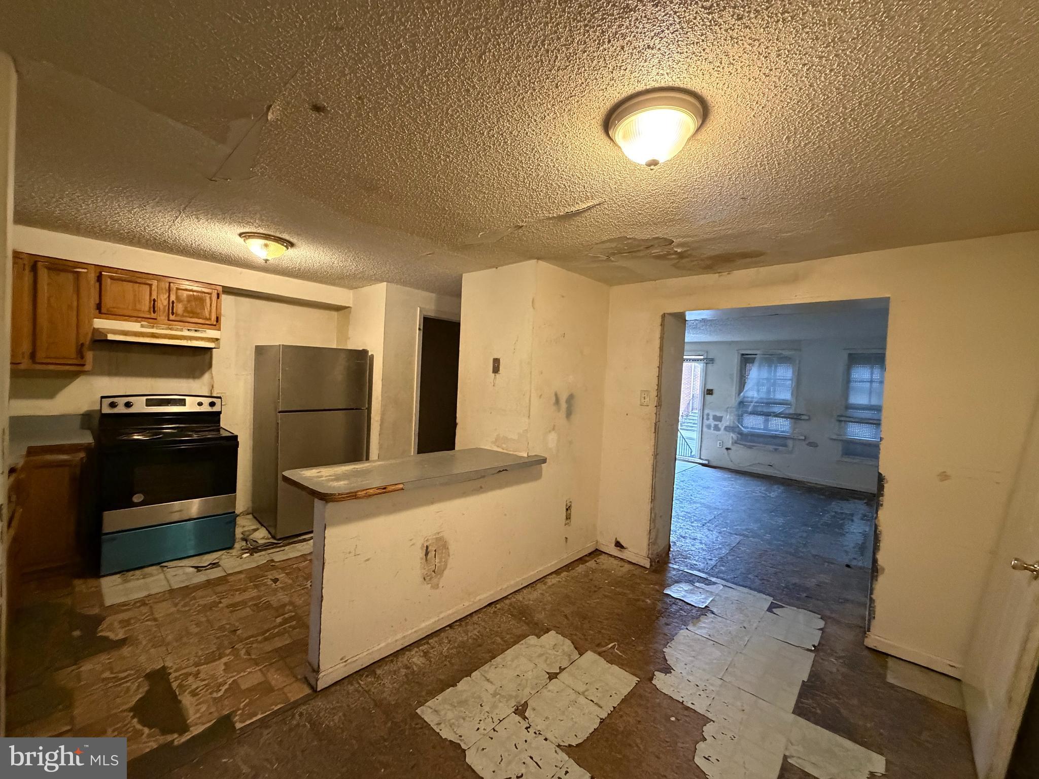 SANDTOWN-WINCHESTER - Residential