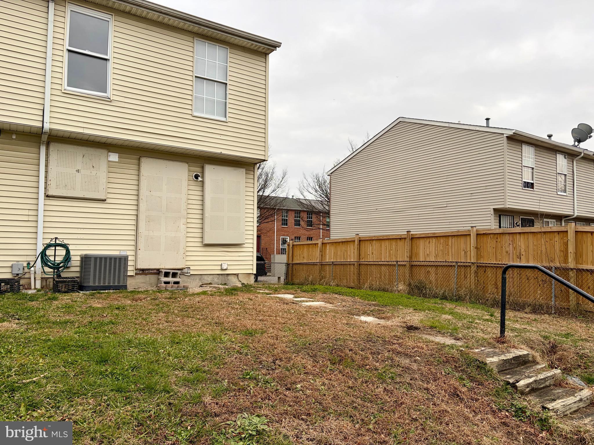 SANDTOWN-WINCHESTER - Residential